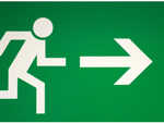 Das Bild zeigt das Notausgang-Schild.