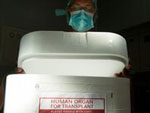 Das Bild zeigt ein Gef�� zum Transport von Organen. 
