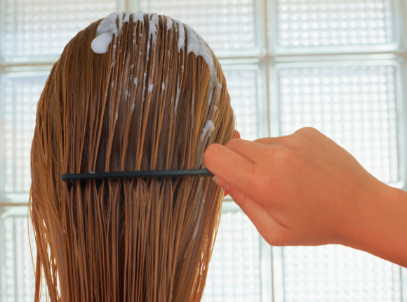 Die Maske für das Haar für die Größe