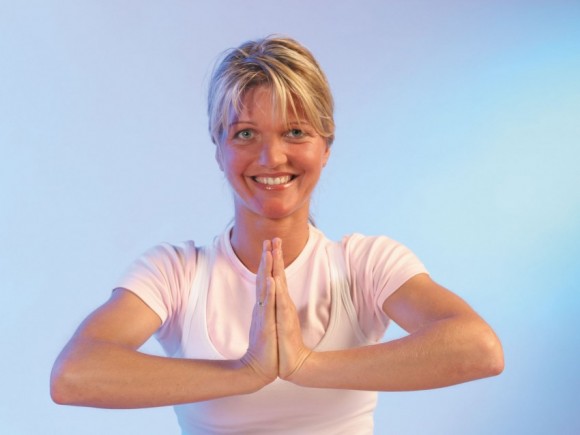 Wie dem Kind den Sommersprossen auf der Person zu entgehen