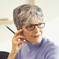 Frau mit Stift