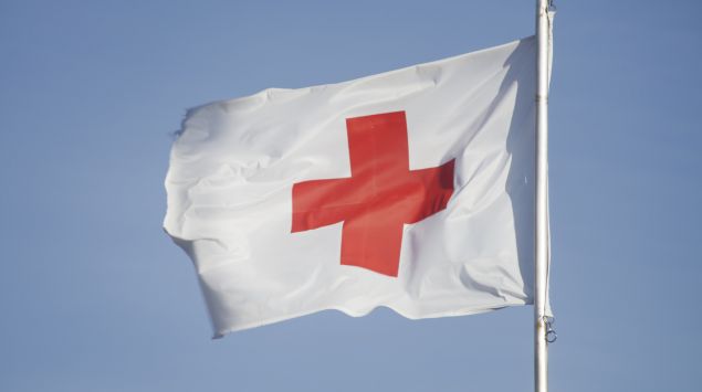 Flagge: Ein rotes Kreuz auf weißem Grund