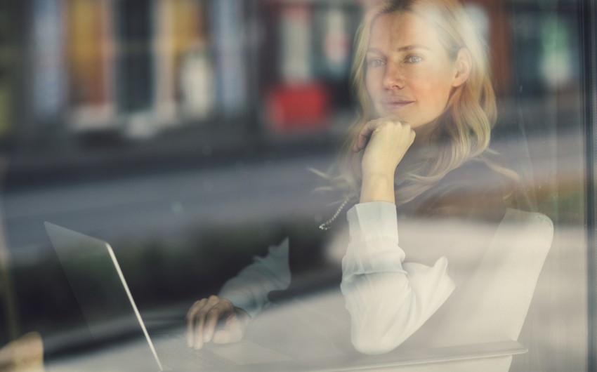 Andauernde Schmerzen belasten: Eine Fibromyalgie wird häufig von Depressionen begleitet.