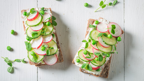 Microgreens auf Knäckebrot